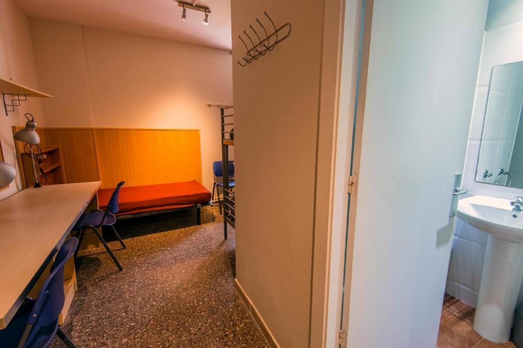 A Pousada Residencia Sants Barcelona Quarto foto