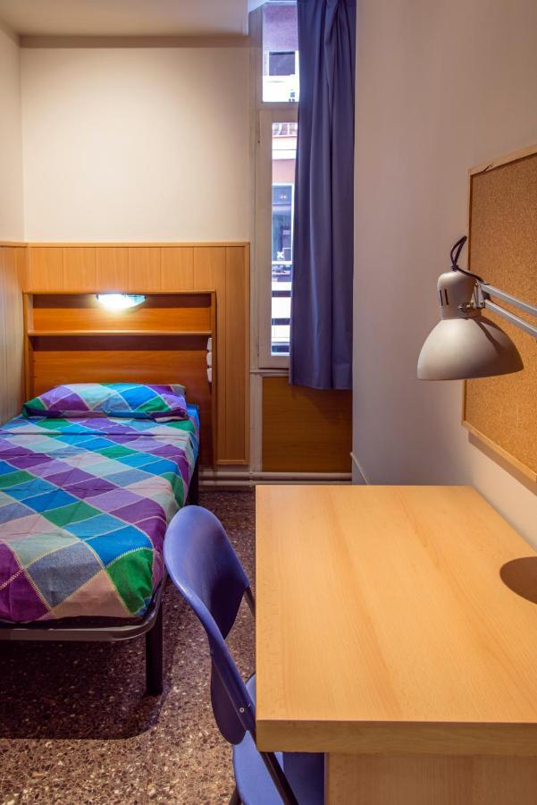 A Pousada Residencia Sants Barcelona Quarto foto
