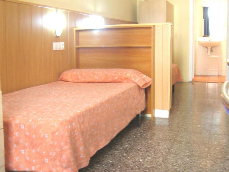 A Pousada Residencia Sants Barcelona Quarto foto